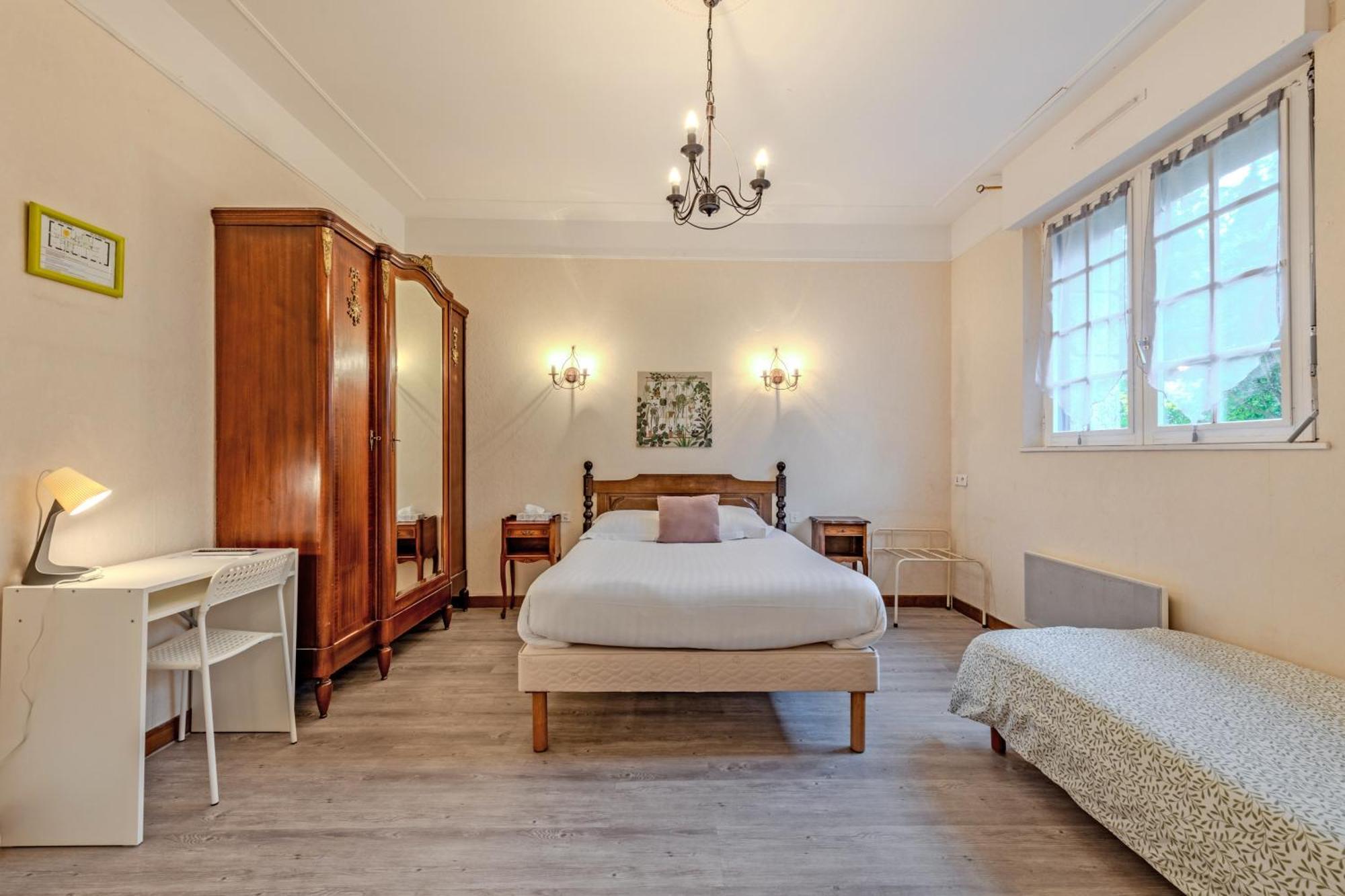 Logis Hotel De La Corniche Брест Екстер'єр фото